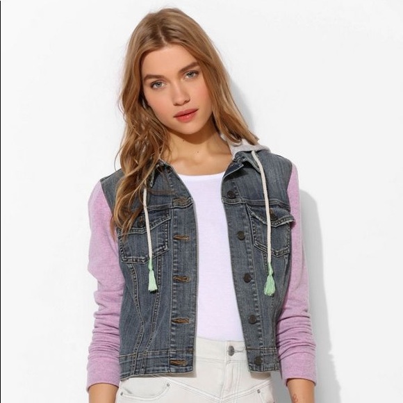 BDG Embroidered-Trim Hooded Denim Trucker Jacket - Picture 4 of 7